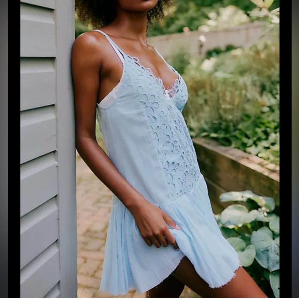 FREE PEOPLE Blue Embroidered Gauze Mini Dress | Size M